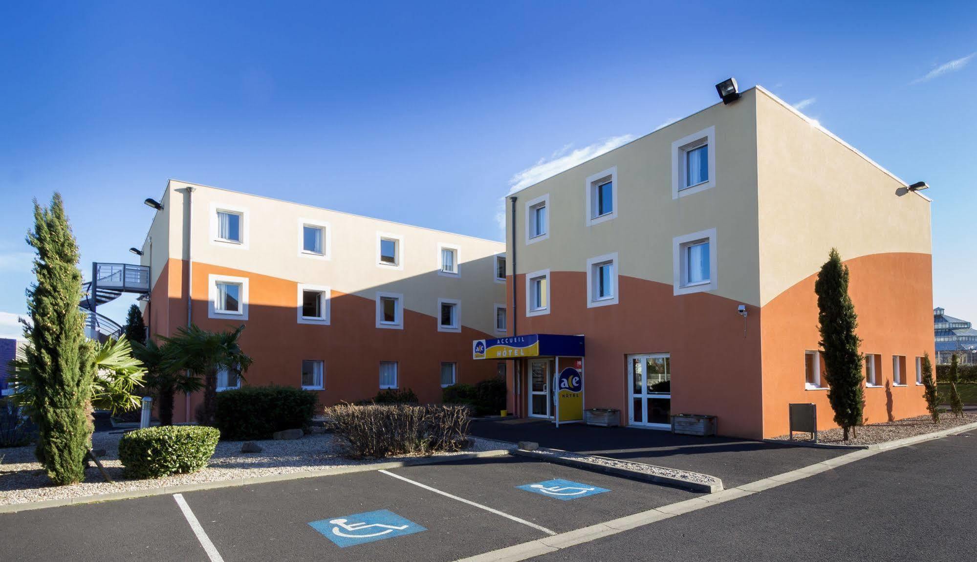 Ace Hotel Clermont Ferrand La Pardieu Luaran gambar