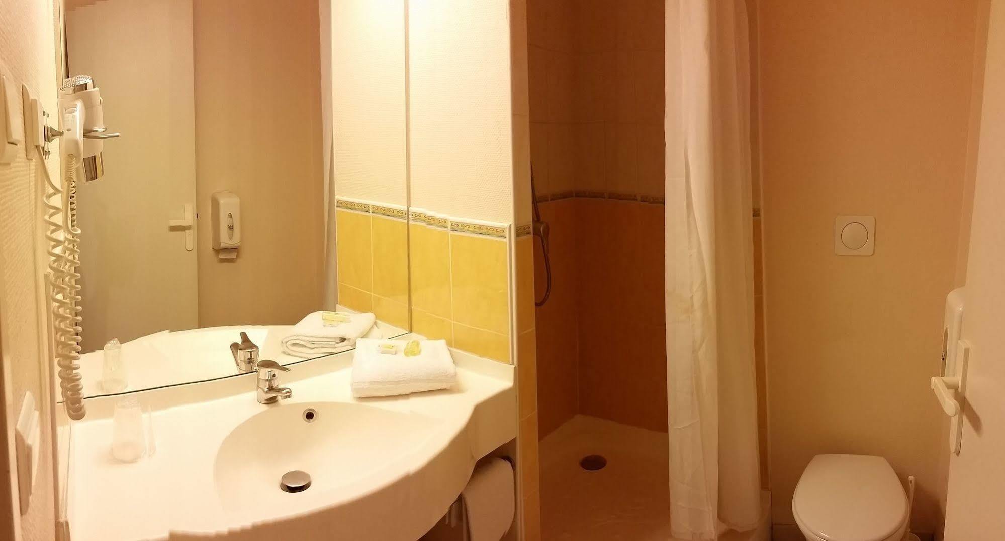 Ace Hotel Clermont Ferrand La Pardieu Luaran gambar